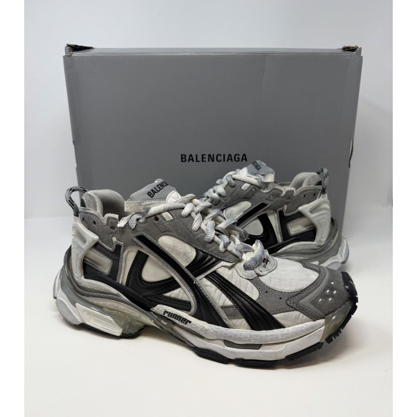 Balenciaga Runner Sneaker Grey/White/Black Size 8 Us 41 Eu